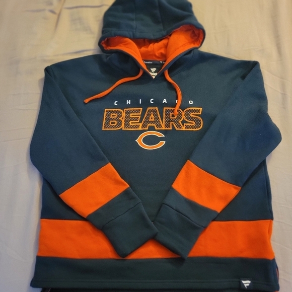 Fanatics Tops - Chicago Bears Fanatics Women's Hoodie. Size Medium. Excellent Condition.